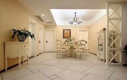 搜索“2016天津十大裝修公司排名”，你會找到很多的天津裝修公司信息，這些公司有的聽說過，有的沒有聽說過，我們?nèi)绾卧诒姸嗟难b修公司選擇適合自己，而且質(zhì)量好的裝修公司呢？